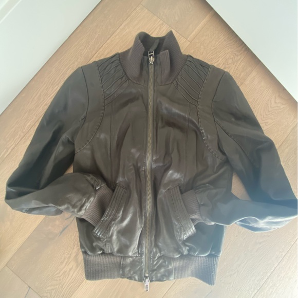 Aritzia Mackage leather jacket - Picture 5 of 7